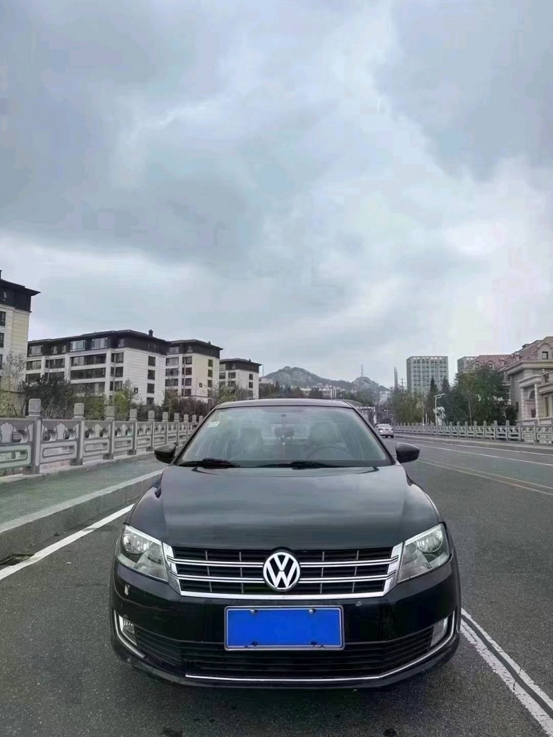 枣庄13年大众朗逸1