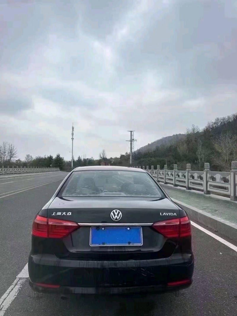 枣庄13年大众朗逸6