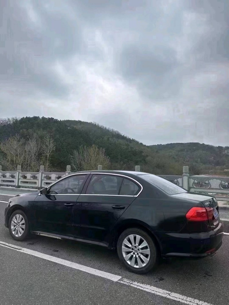 枣庄13年大众朗逸8