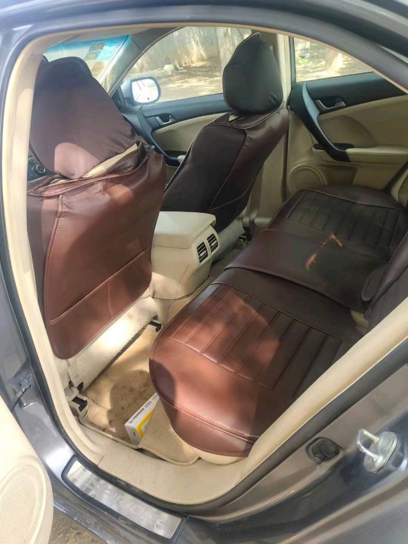 东营10年本田思铂睿8