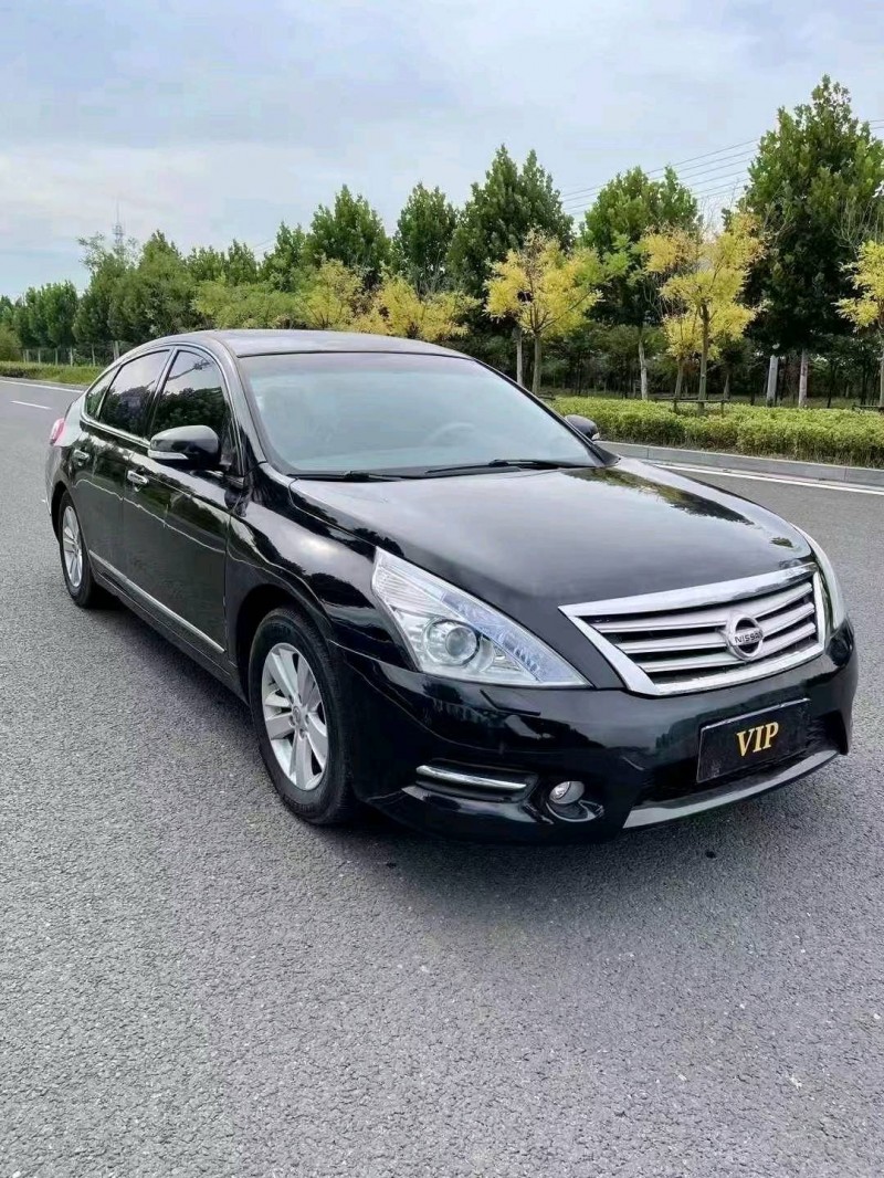 萍鄉12年日產天籟3