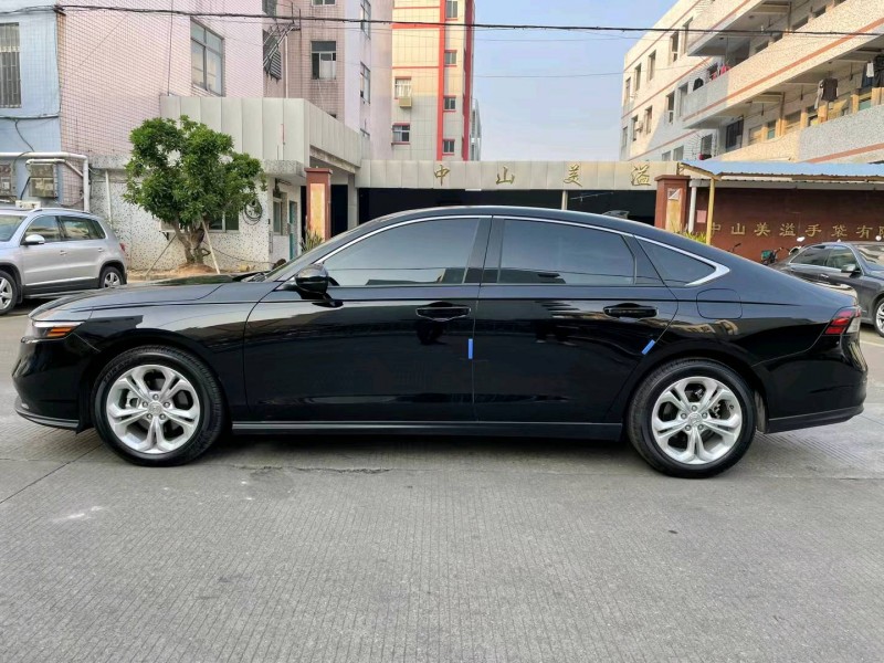 中山23年本田雅阁2