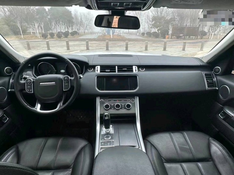 东营16年路虎揽胜运动3