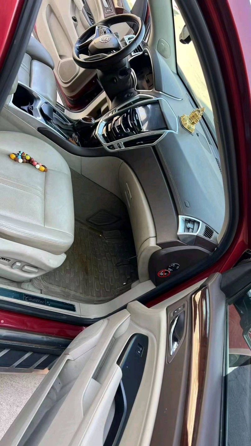 邯郸14年凯迪拉克SRX4