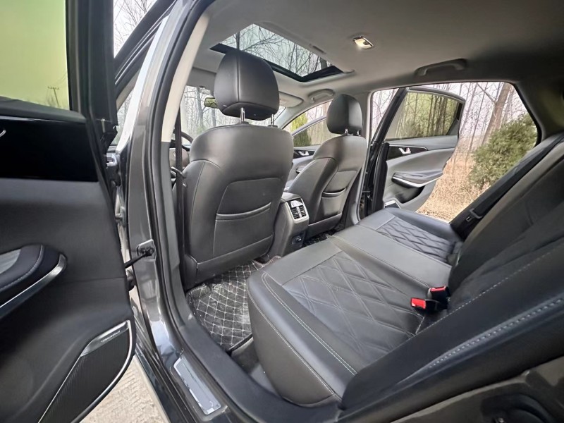 徐州22年长安汽车CC8