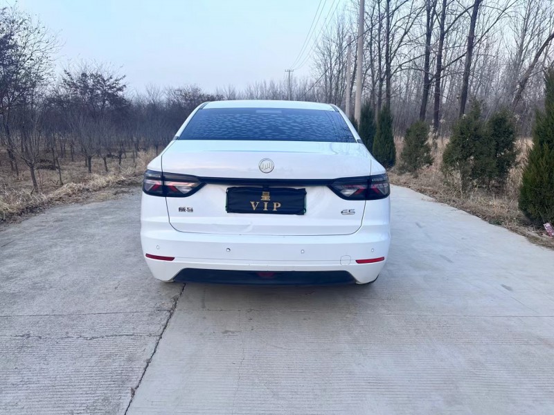 徐州22年威马汽车E59