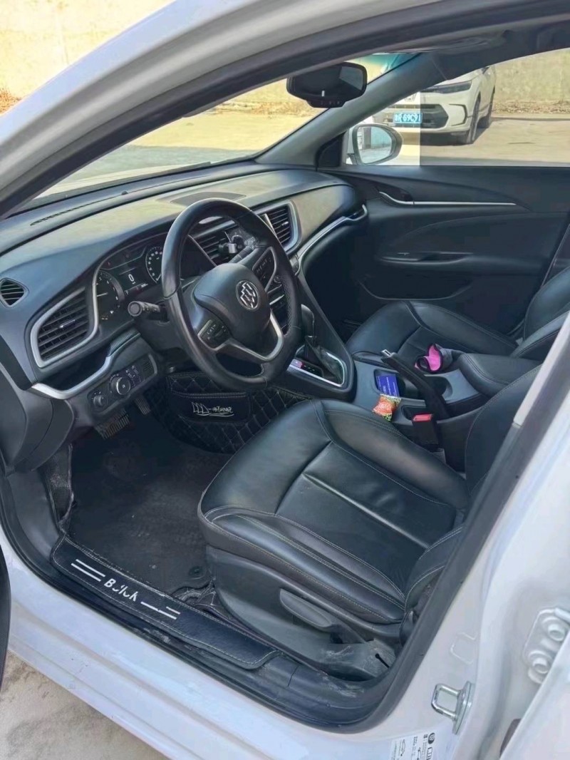 菏泽20年别克阅朗6