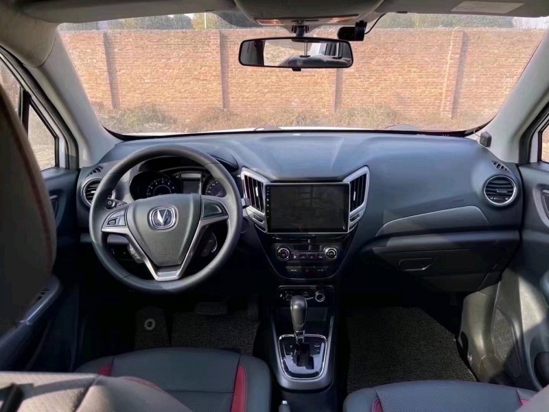 菏泽18年长安汽车CS158