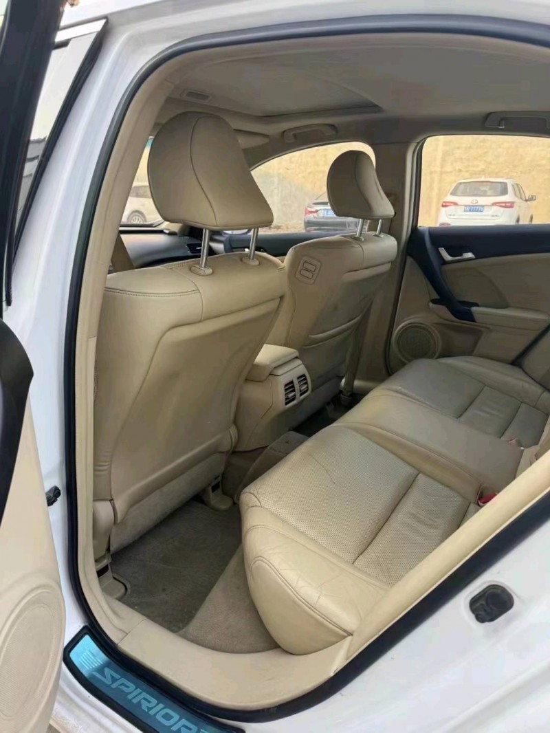 菏泽13年本田思铂睿5