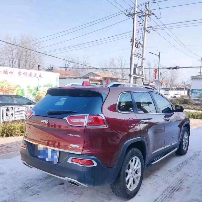 菏泽16年Jeep自由光4