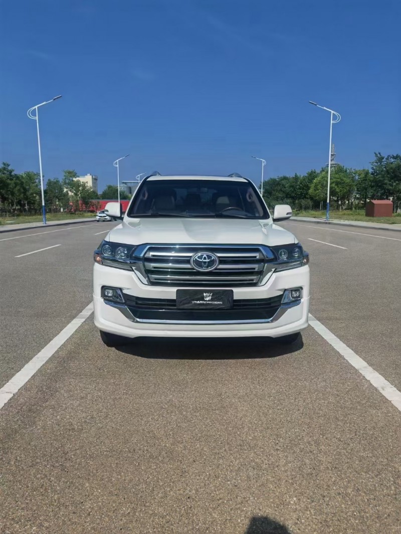 济宁20年丰田兰德酷路泽1