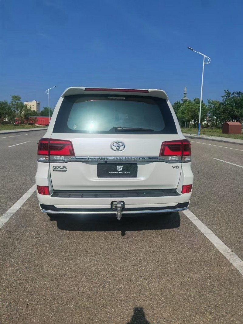 济宁20年丰田兰德酷路泽9