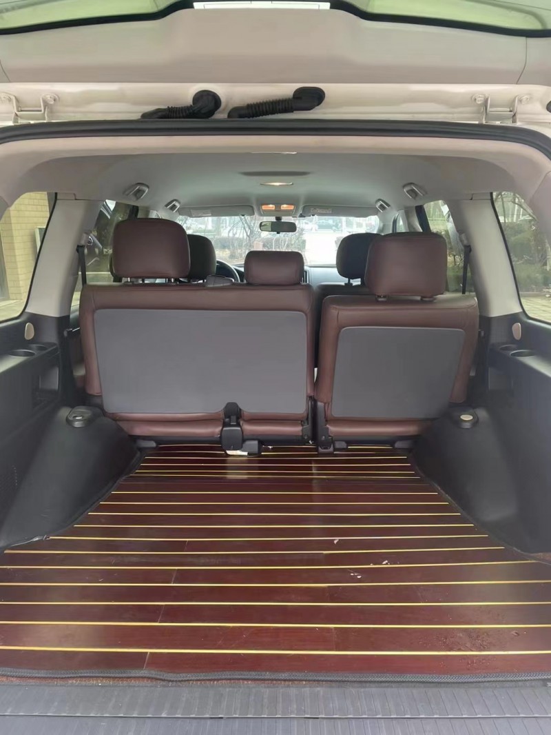 济宁16年丰田兰德酷路泽7