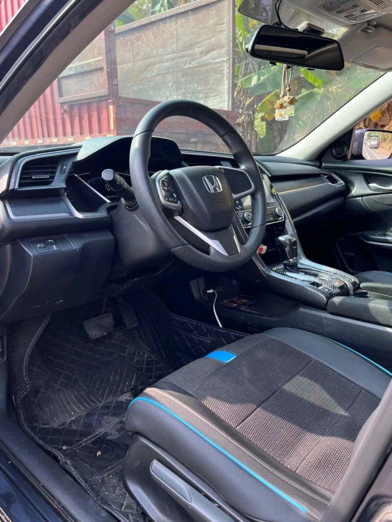 深圳20年本田思域6