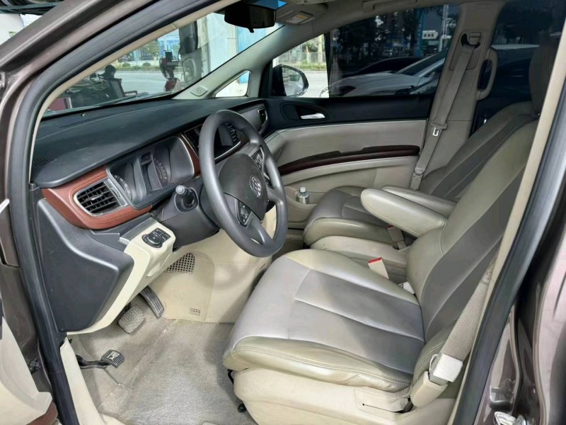 深圳18年别克GL83