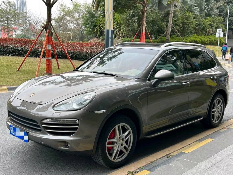 深圳12年保时捷卡宴2