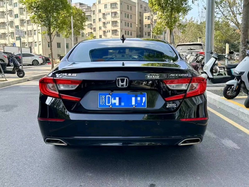 珠海18年本田雅阁3