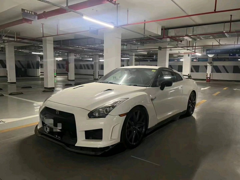 深圳12年日产GT-R2