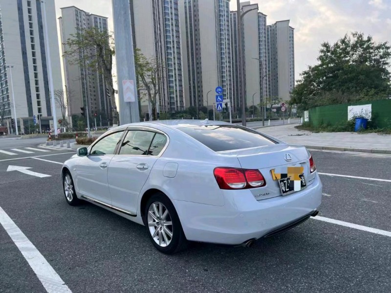 深圳13年雷克萨斯GS5