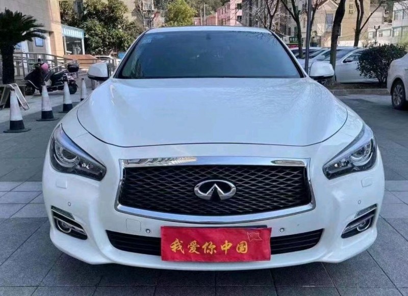 遵義15年英菲尼迪Q50L1