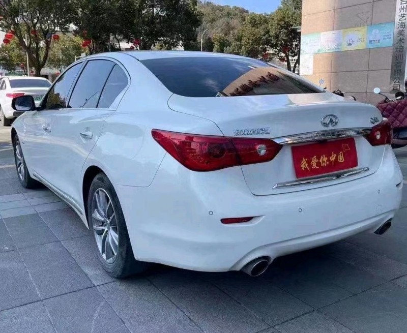 遵義15年英菲尼迪Q50L4