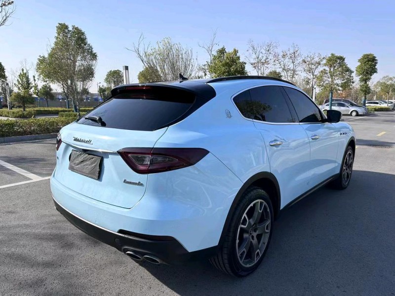盐城20年玛莎拉蒂Levante9