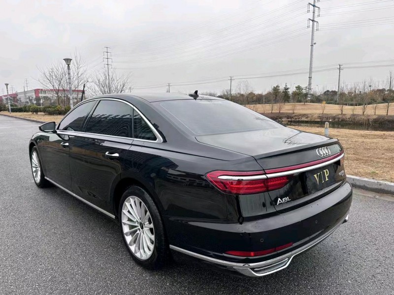 盐城21年奥迪A8L8