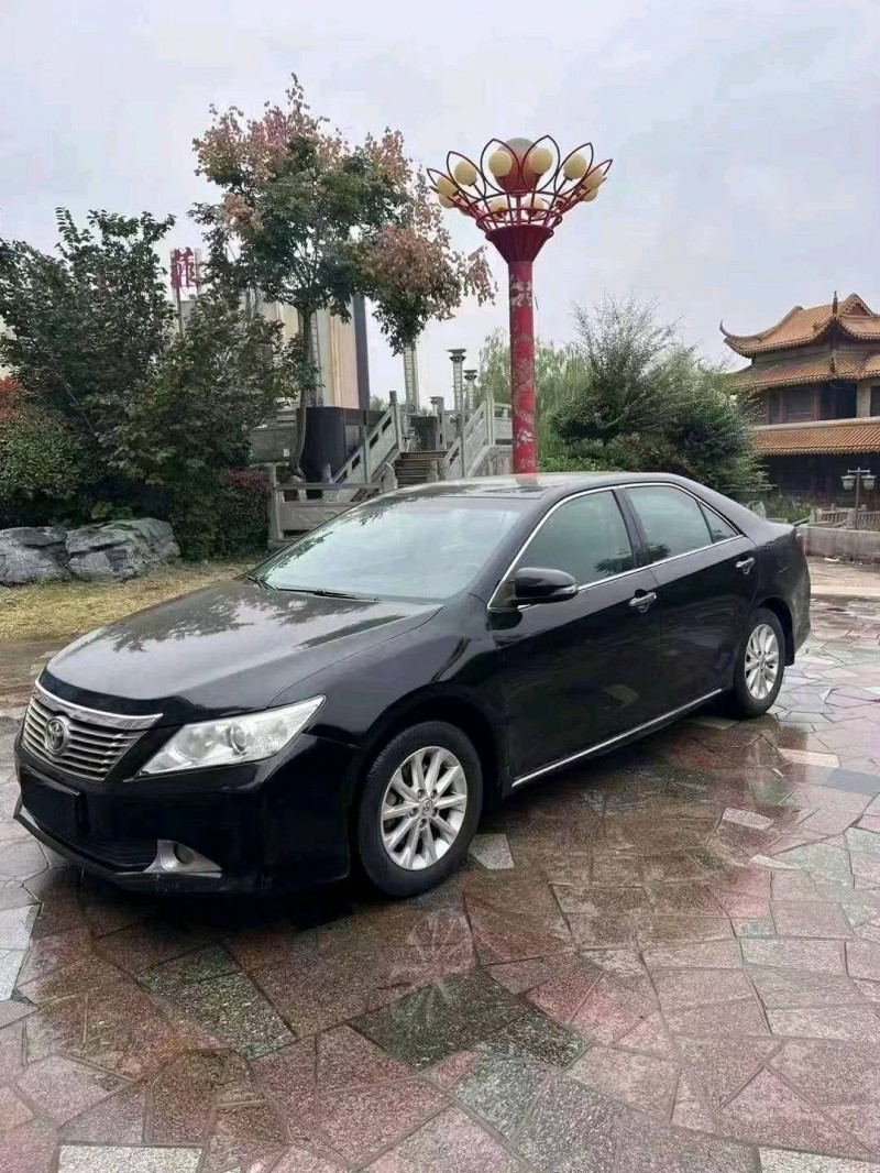 济宁14年丰田凯美瑞2