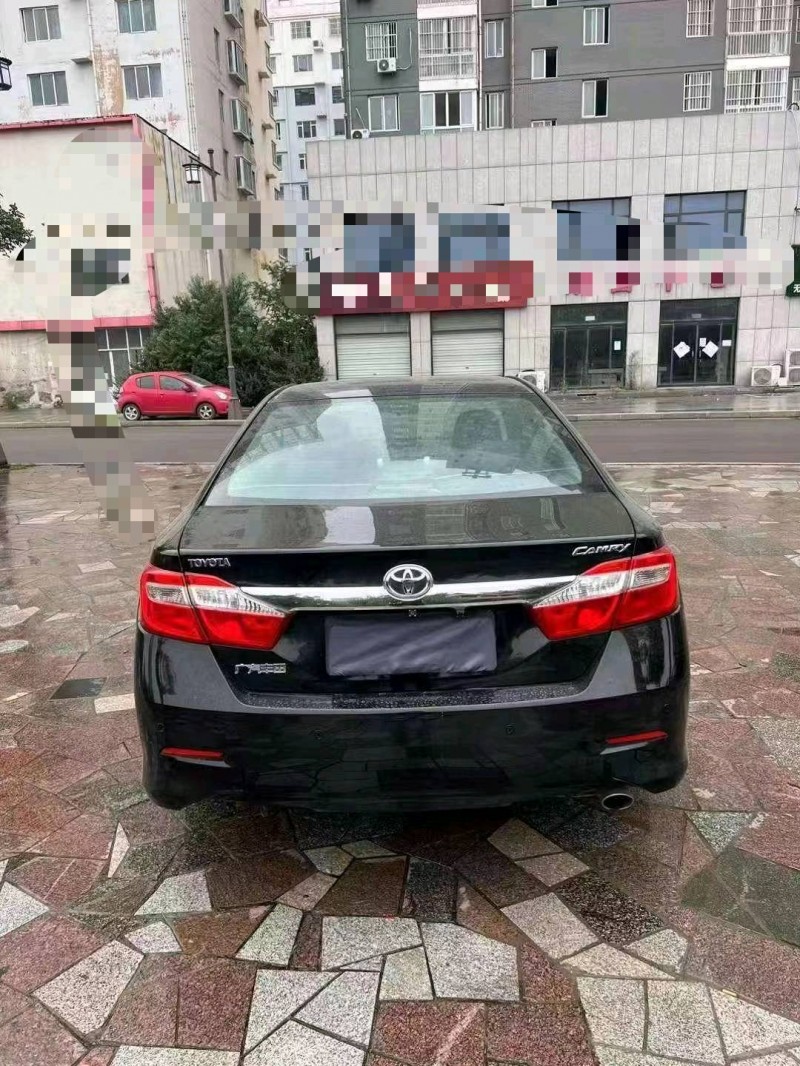 济宁14年丰田凯美瑞9