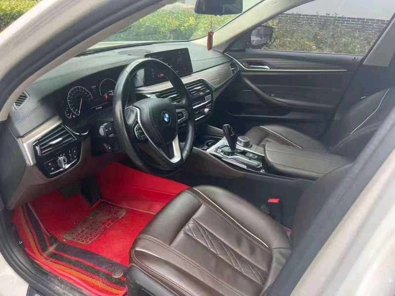 济宁19年宝马5系4