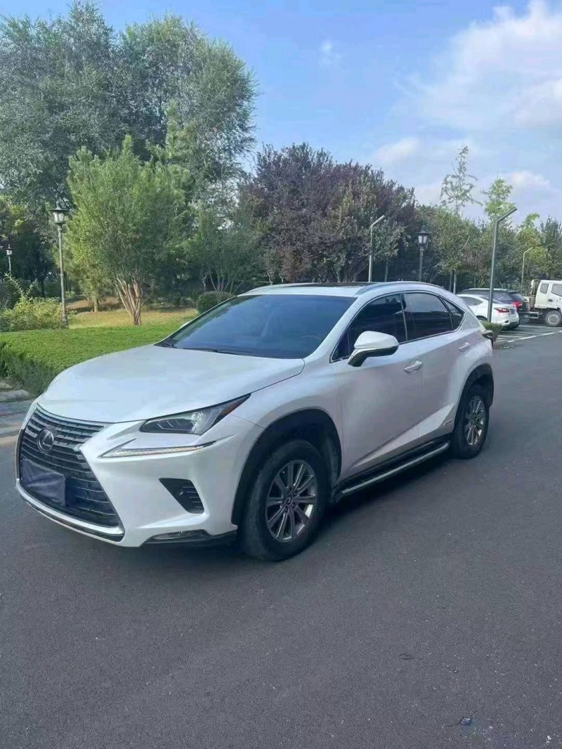 济宁18年雷克萨斯NX3