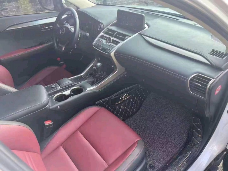 济宁18年雷克萨斯NX7