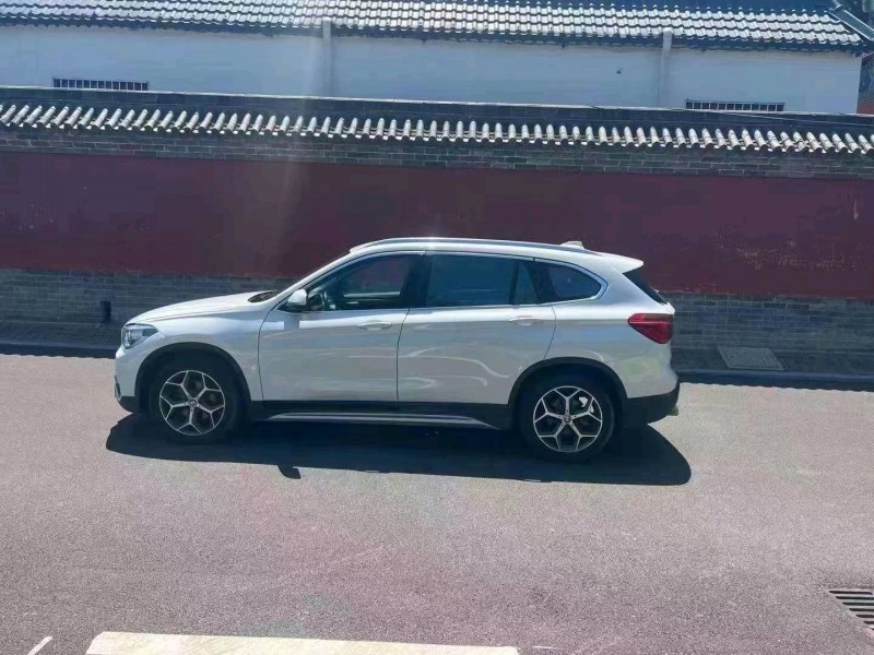 济宁18年宝马X17