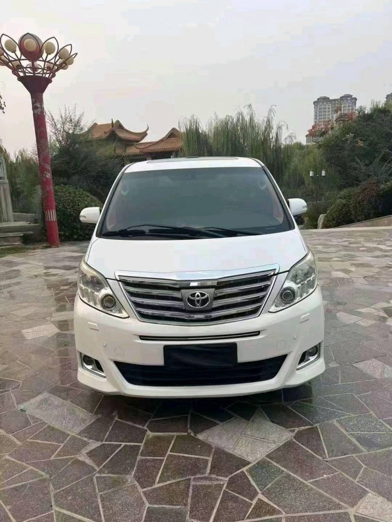 济宁14年丰田埃尔法1