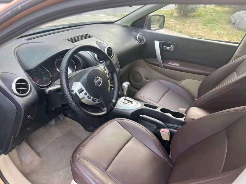 济宁13年日产逍客4