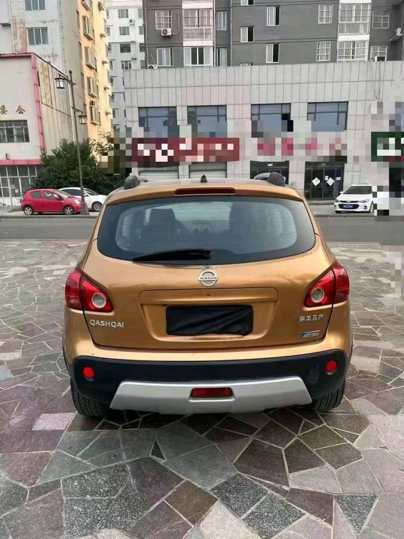 济宁13年日产逍客9