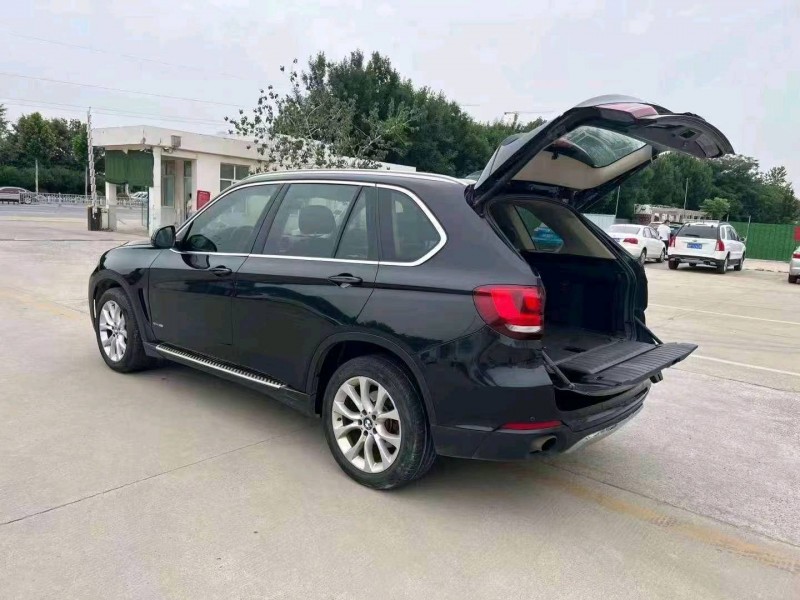 济宁14年宝马X57