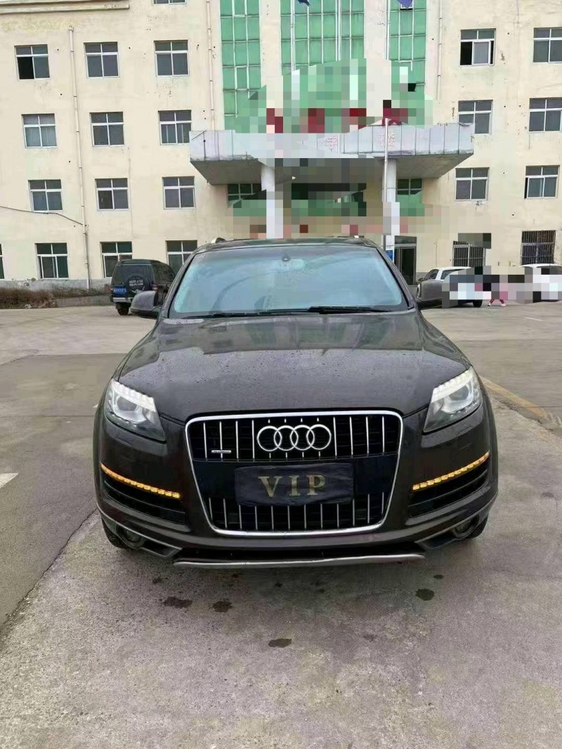 济宁13年奥迪Q71