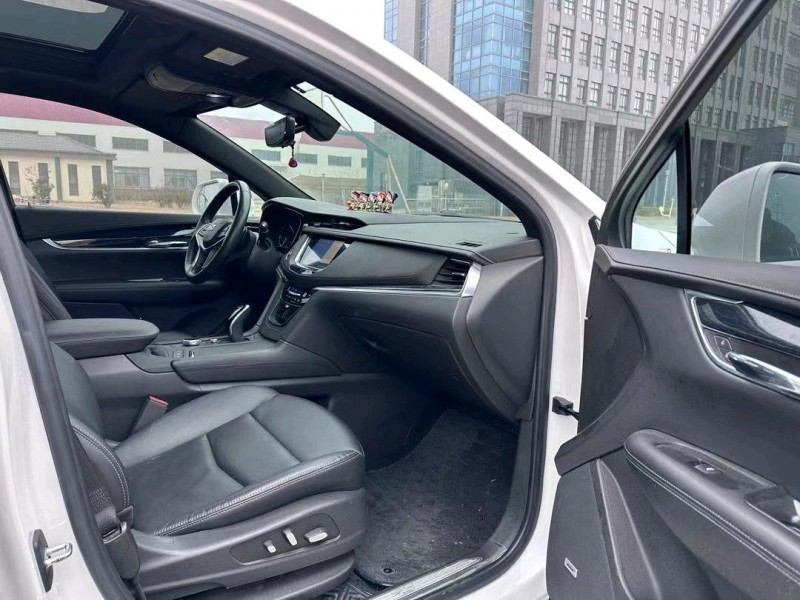 盐城20年凯迪拉克XT55