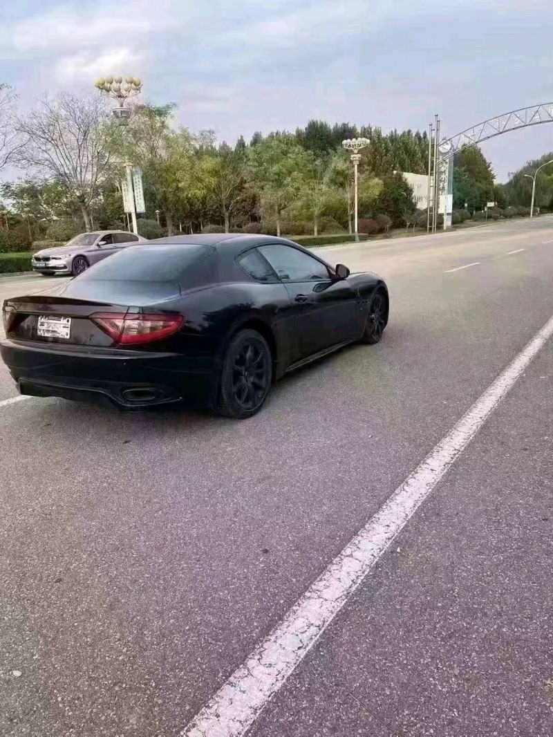 济宁14年玛莎拉蒂总裁 GT8