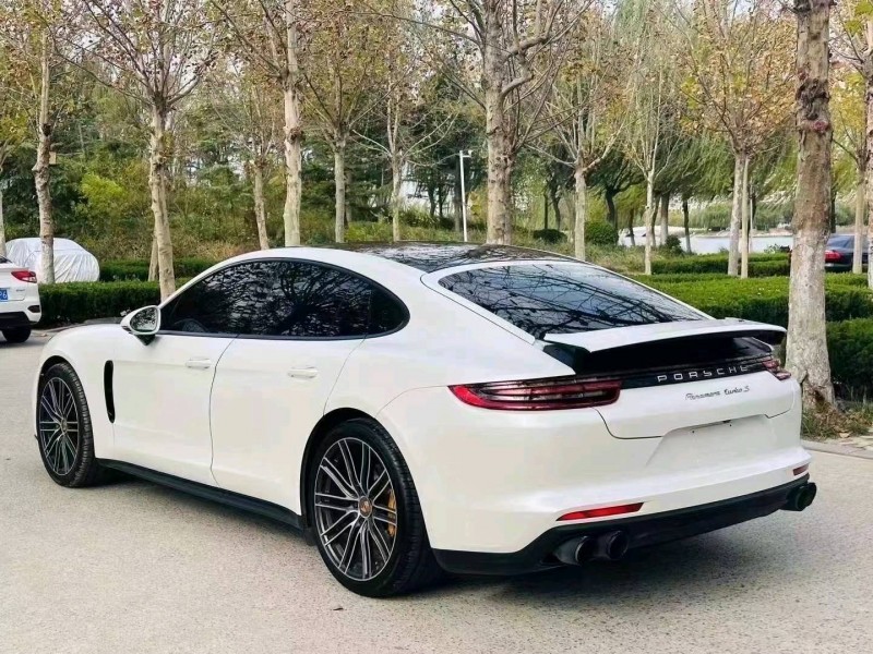 聊城18年保时捷帕拉梅拉5