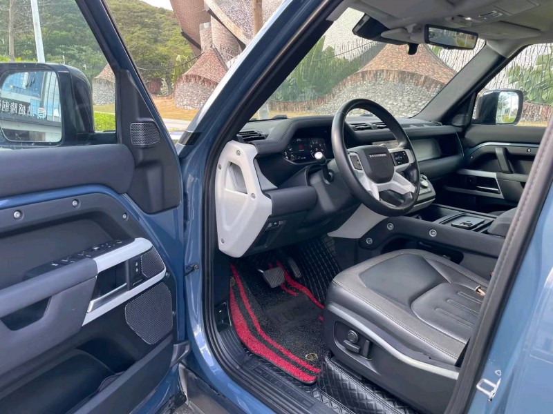 深圳21年路虎卫士6