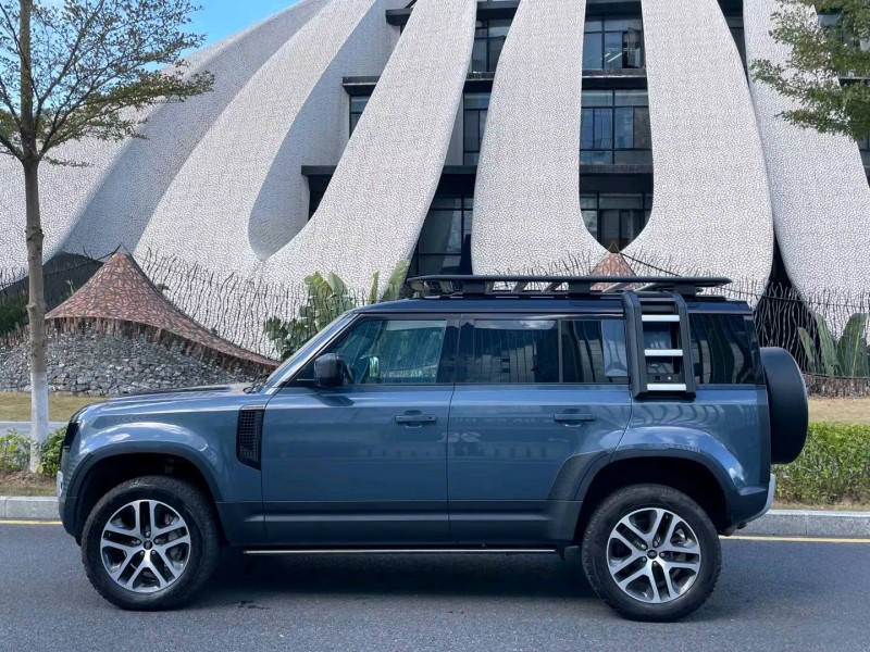 深圳21年路虎卫士8