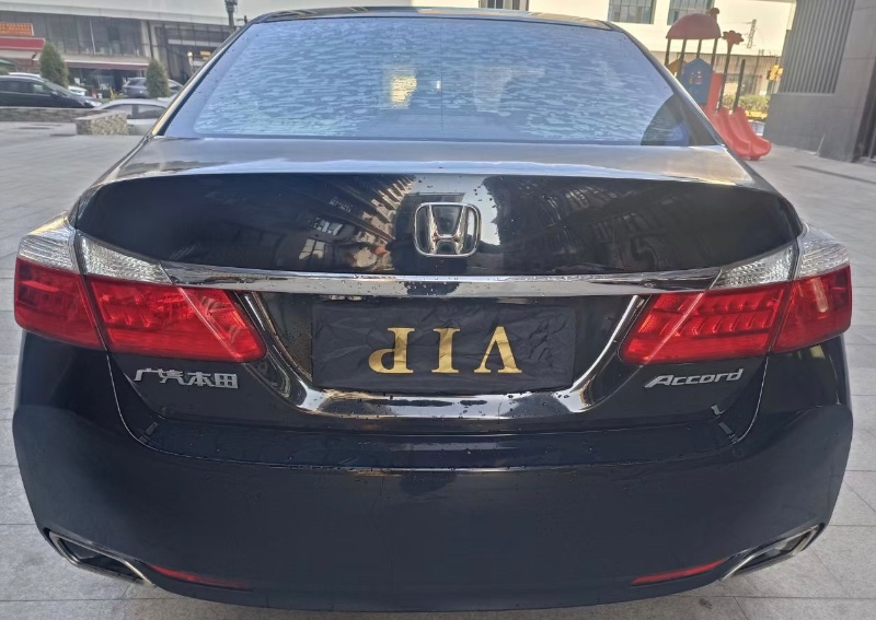 东莞14年本田雅阁4