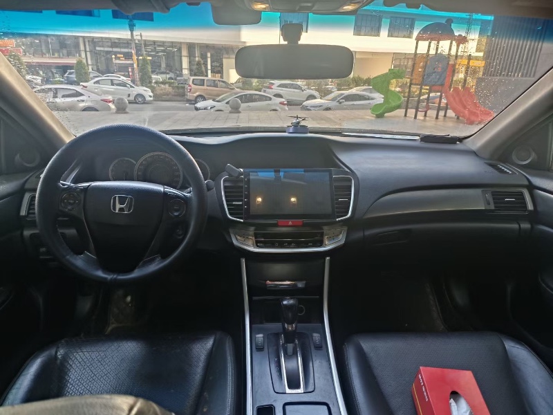 东莞14年本田雅阁8