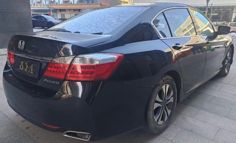 东莞14年本田雅阁9