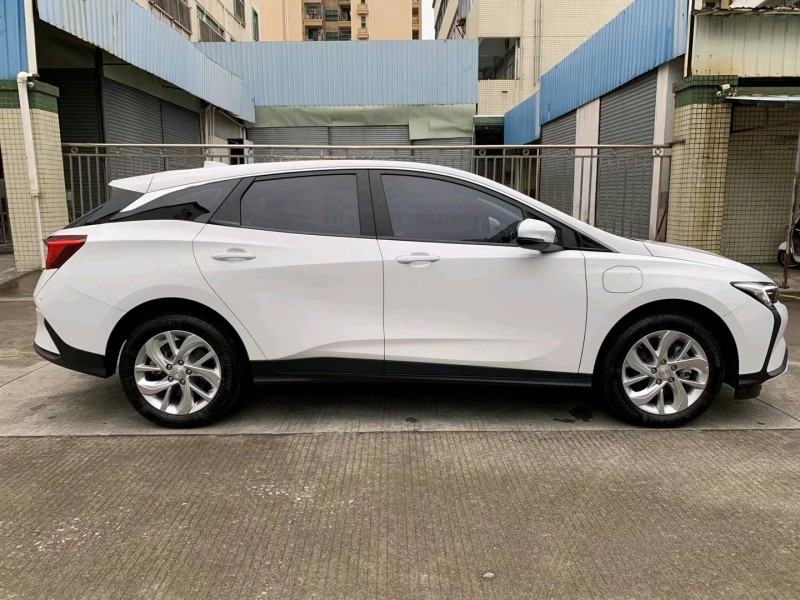 中山24年别克微蓝2