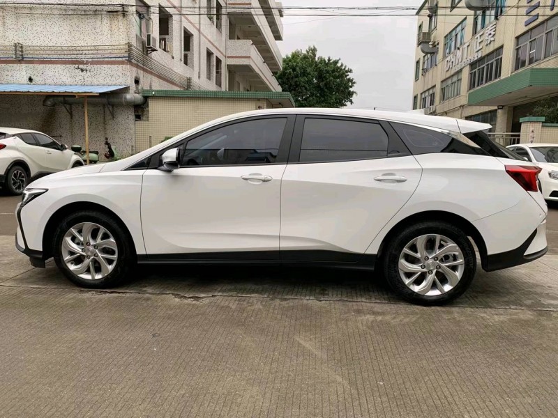 中山24年别克微蓝3