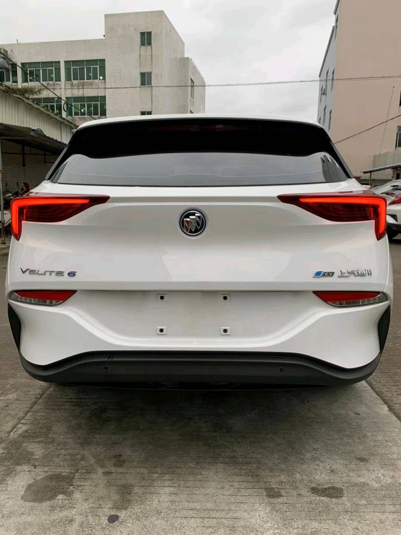 中山24年别克微蓝8