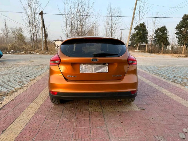 徐州17年福特福克斯2